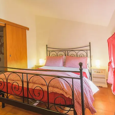 Di Casalmustia Guest house 2*