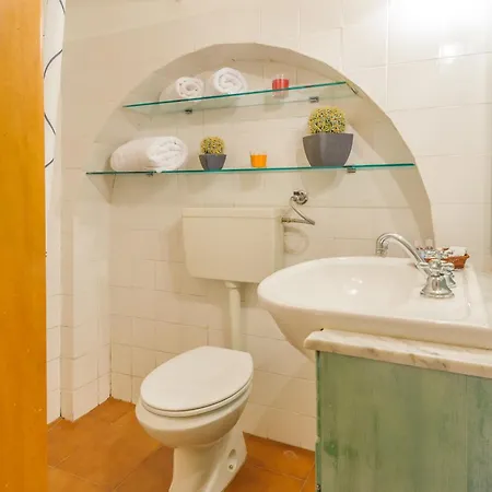 Di Casalmustia Guest house 2*